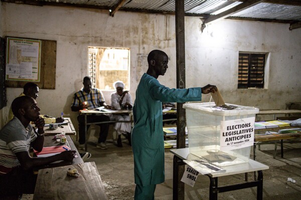 Senegalese Elections Begin in Dakar