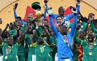 Senegal President Rewards National Team with Land and Cash